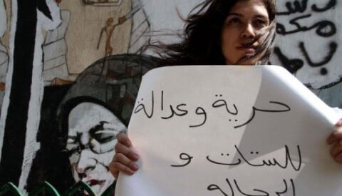 Casi un centenar de violaciones en la plaza Tahrir