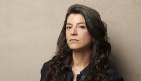 «Lo extraño, lo monstruoso, funciona como alarma y como espejo»