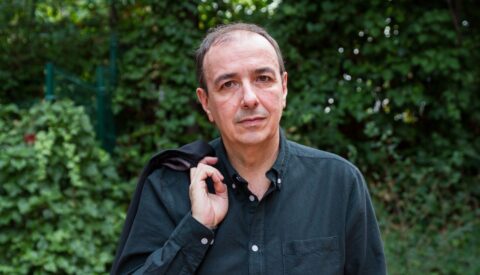 «La única manera de defender la democracia es construir cohesión social y bienestar material»